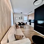 Easy Rent Apartments- Business Center 205, Free Parking, 24h Check-in شقة لوبلين
