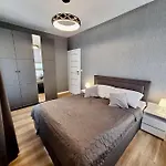 Easy Rent Apartments- Business Center 205, Free Parking, 24h Check-in لوبلين