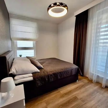 Easy Rent Apartments- Business Center 205 Апартаменти