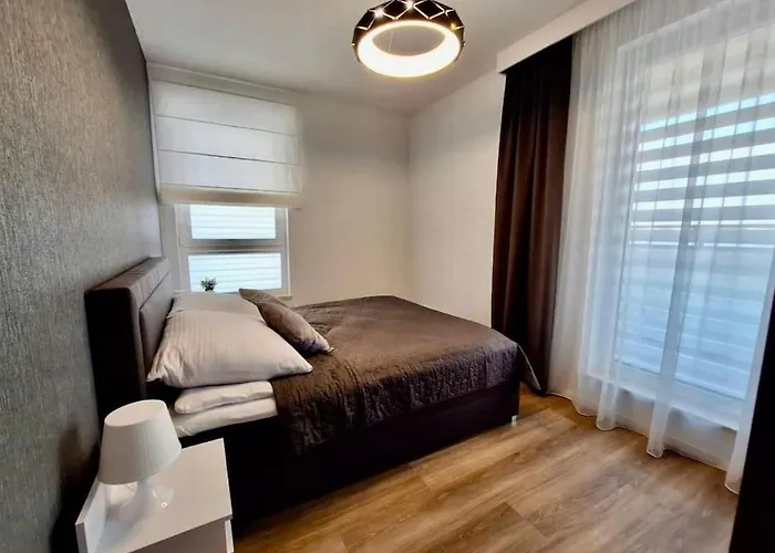 Easy Rent Apartments- Business Center 205, Free Parking, 24h Check-in Апартаменты